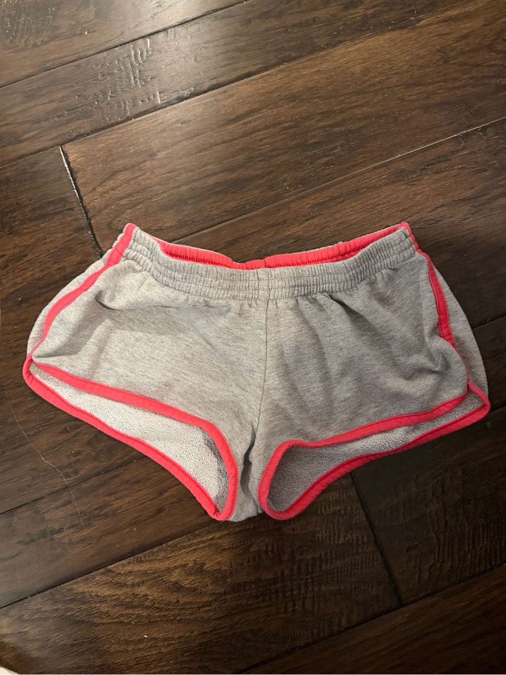 Wet seal y2k gray pink low rise booty shorts